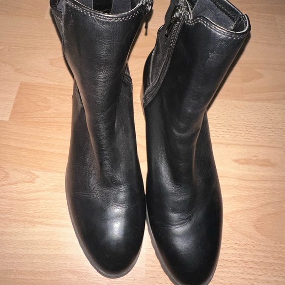 Aldo ankle high booties in all black size 9 - Picture 2 of 6